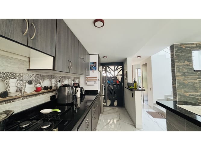 Casa de 3 alcobas en venta en Cr. Baru, Armenia, 129 m² · foto 12 de 24