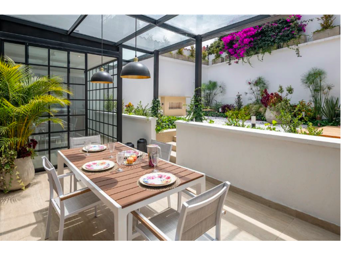 Casa de 5 alcobas en venta en Santa Barbara Alta, Bogotá, 433 m² · foto 4 de 12