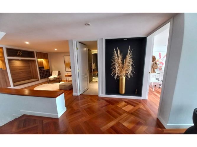 Casa de 5 alcobas en venta en Santa Barbara Alta, Bogotá, 433 m² · foto 5 de 12