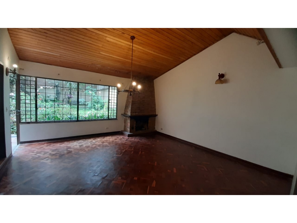 Casa en venta en Santa Ana, Bogotá · foto 2 de 20