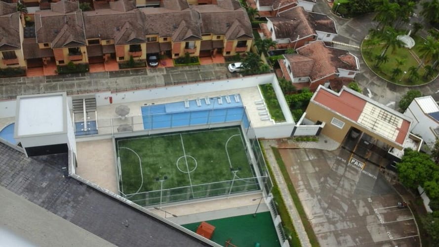 Apartamento de 3 alcobas en venta en Urbanizacion Club House Ii, Floridablanca, 129 m² · foto 5 de 13