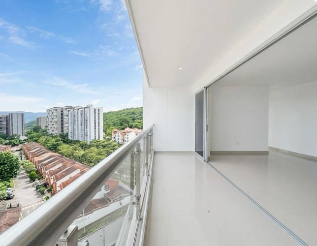 Apartamento de 3 alcobas en venta en Urbanizacion Club House Ii, Floridablanca, 129 m² · foto 10 de 13