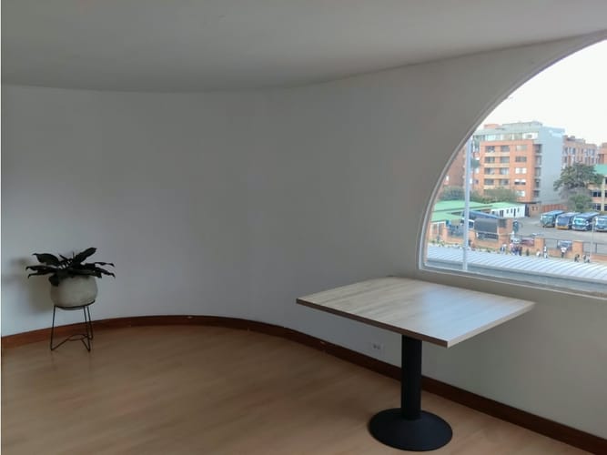 Apartamento de 2 alcobas en arriendo en Chico Norte, Bogotá, 60 m² · foto 2 de 24