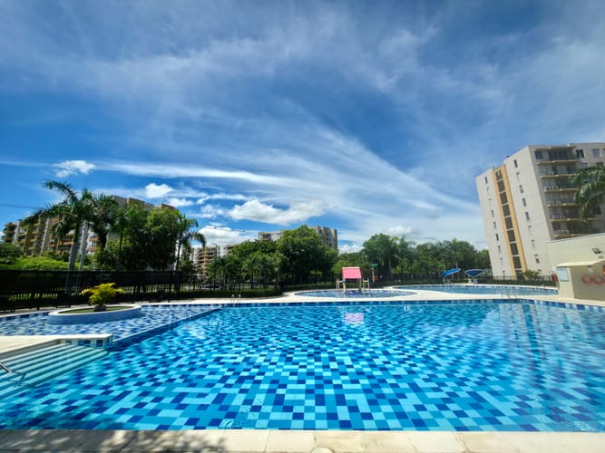Apartamento de 2 alcobas en venta en Las Palmas, Ricaurte, 54 m² · foto 2 de 14