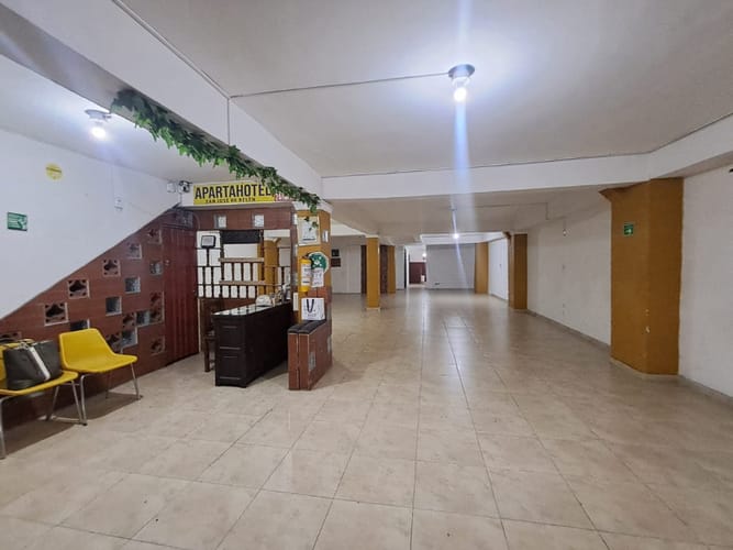 Local en arriendo en Rosales, Medellín, 530 m² · foto 5 de 16