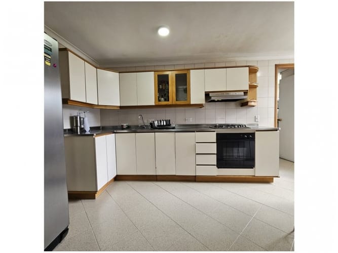 Apartamento de 3 alcobas en venta en El Diamante 2, Medellín, 174 m² · foto 10 de 21