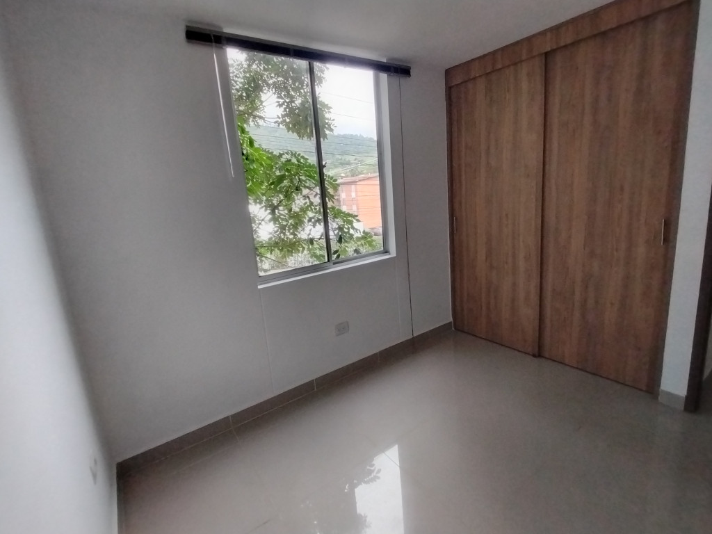 Apartamento en arriendo en El Retiro · foto 9 de 11