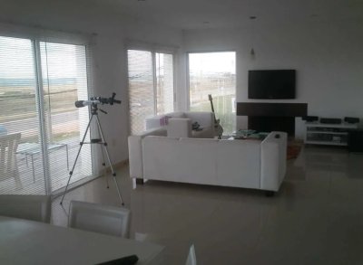 Casa en venta en Punta Piedras