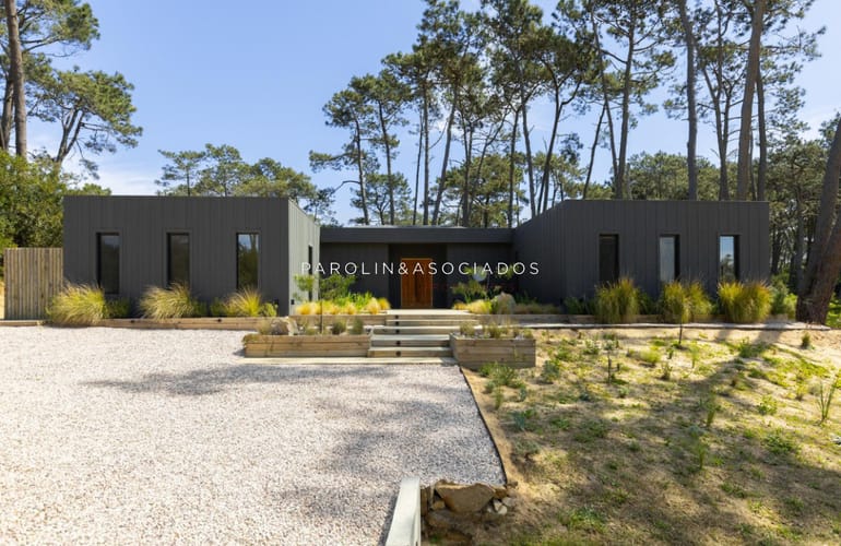 Casa en Venta de 4 Dormitorios en Reserva Montoya, Punta del Este