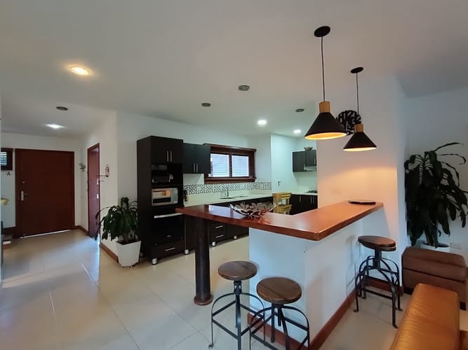 Casa de 3 alcobas en venta en El Retiro, 218 m² · foto 4 de 17