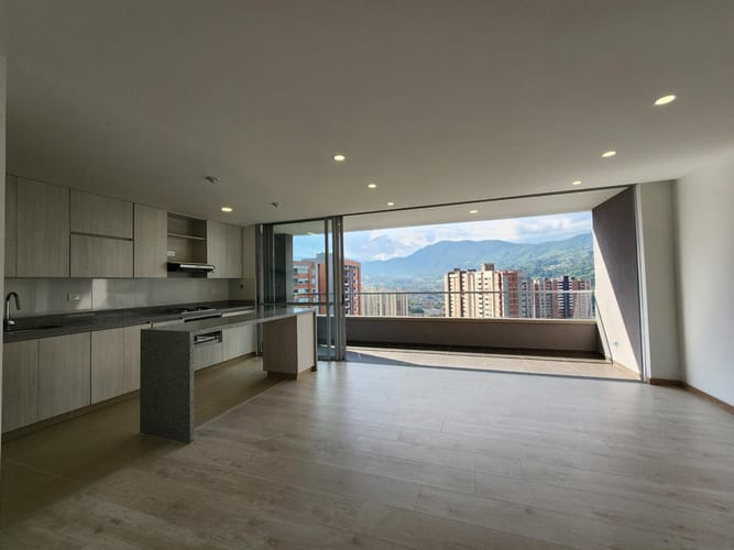 Apartamento en venta en Ditaires, Itagüí · foto 3 de 22