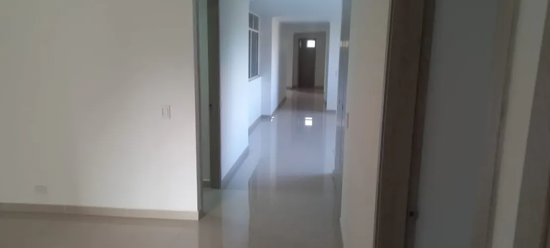 Apartamento de 4 alcobas en venta en Loma Del Escobero, Envigado, 290 m² · foto 8 de 24