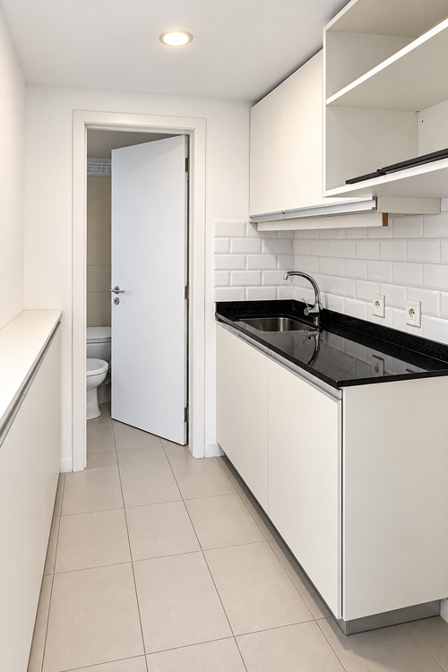 ALQUILER OFICINA EN IMPERIUM BUILDING – CIUDAD VIEJA · Photo 3