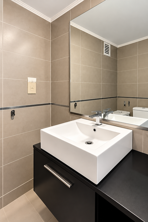 ALQUILER OFICINA EN IMPERIUM BUILDING – CIUDAD VIEJA · Photo 4