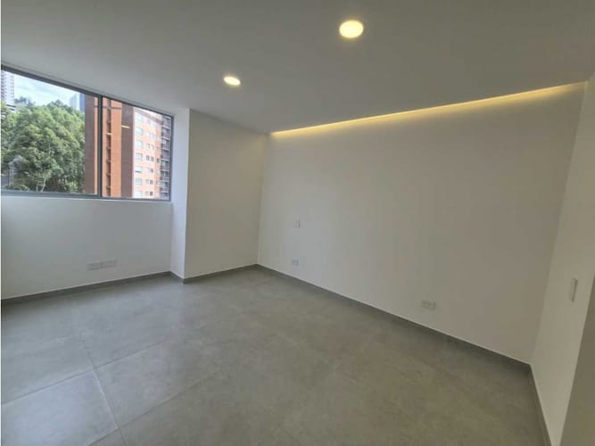 Apartamento de 3 alcobas en venta en Loma De San Jose, Sabaneta, 69 m² · foto 14 de 16