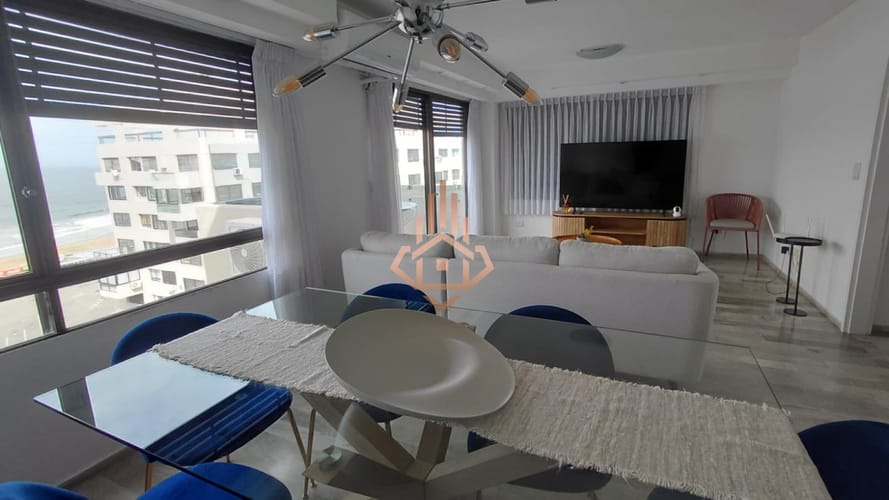 Apartamento PENTHOUSE en Alquiler Anual · Foto 4