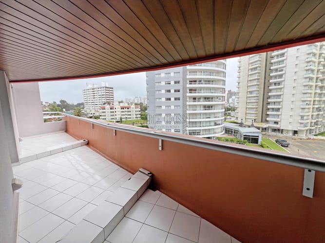Foto 2 de 27