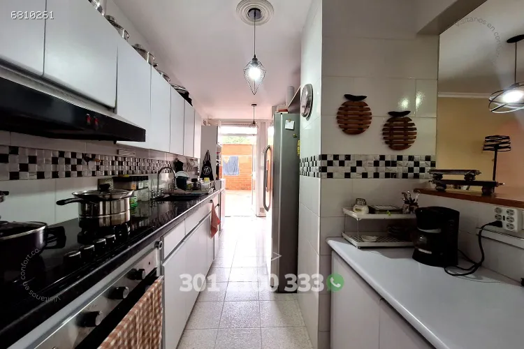 Apartamento de 3 alcobas en arriendo en Castropol, Medellín, 310 m² · foto 8 de 24