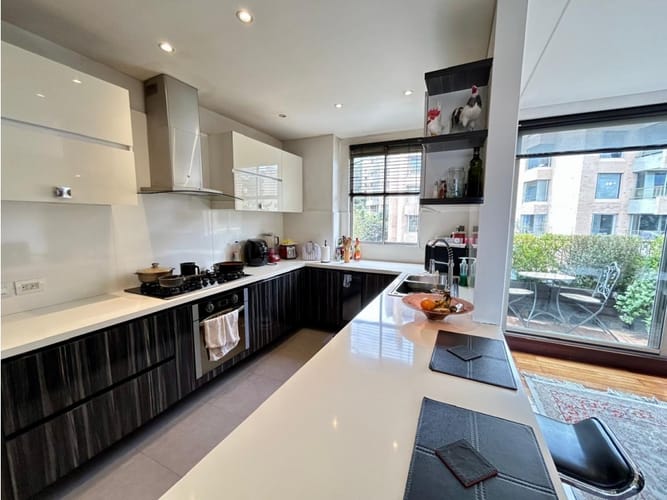Apartamento de 3 alcobas en venta en Cerros De Suba, Bogotá, 192 m² · foto 8 de 24