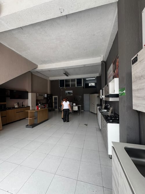 Edificio en venta en Alameda, Cali, 320 m² · foto 10 de 12