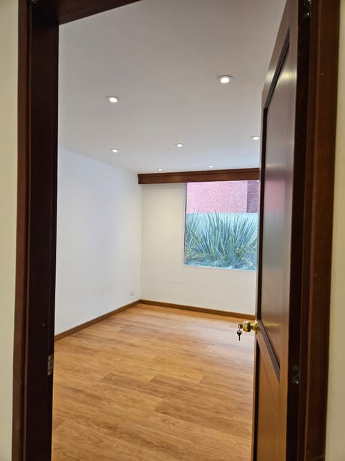 Apartamento de 4 alcobas en venta en Chico, Bogotá, 220 m² · foto 5 de 20