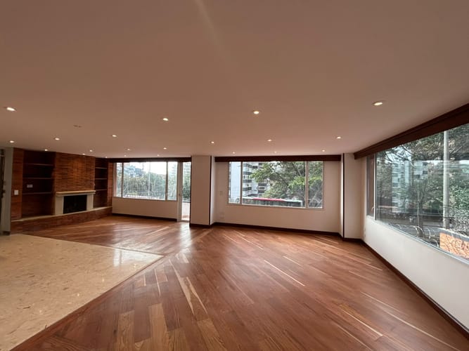 Apartamento de 4 alcobas en venta en Chico, Bogotá, 220 m² · foto 20 de 20