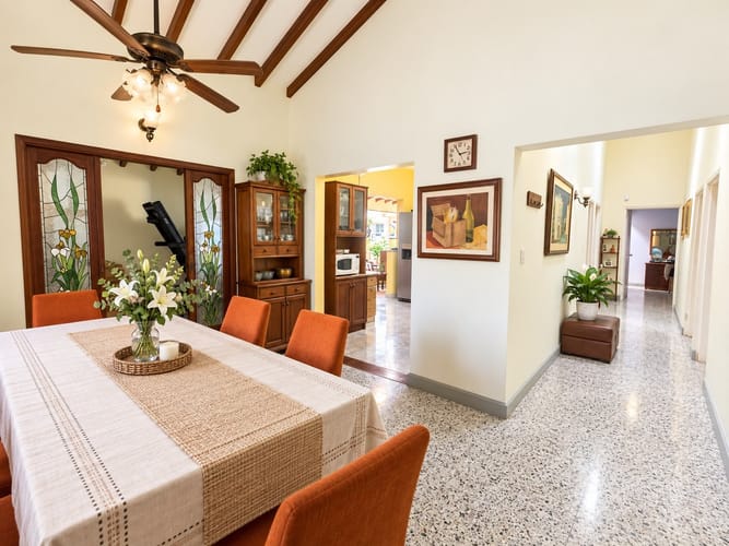 Casa de 4 alcobas en venta en Ciudad Capri, Cali, 189 m² · foto 6 de 9