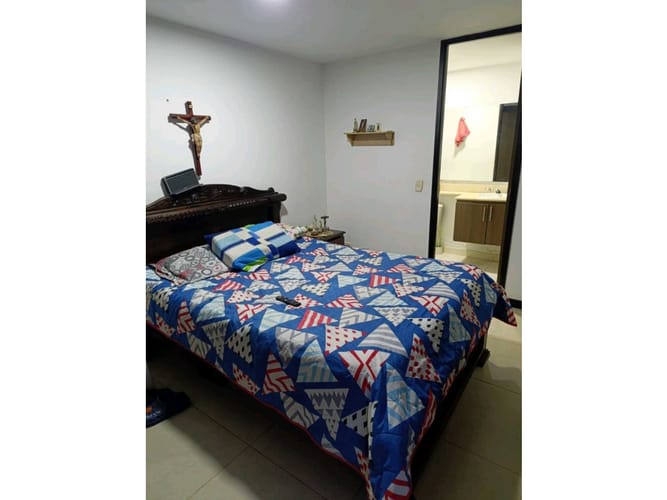 Apartamento de 3 alcobas en venta en Loma De San Jose, Sabaneta, 85 m² · foto 8 de 11