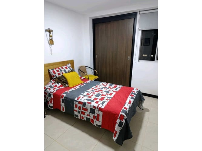 Apartamento de 3 alcobas en venta en Loma De San Jose, Sabaneta, 85 m² · foto 9 de 11