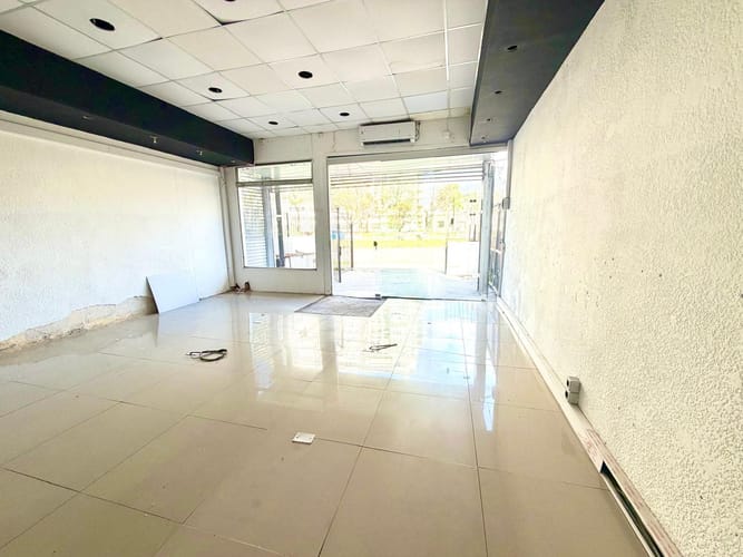 Local Comercial en Alquiler