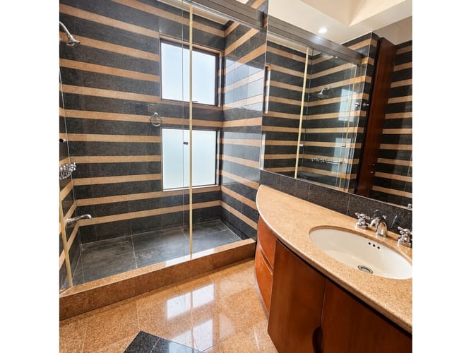 Apartamento en venta en Chicó Navarra, Bogotá · foto 14 de 17