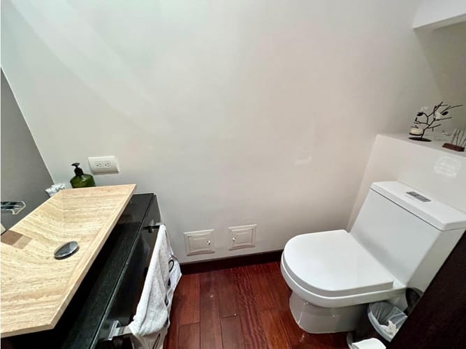 Apartamento de 3 alcobas en arriendo en Cerros De Niza, Bogotá, 192 m² · foto 12 de 24