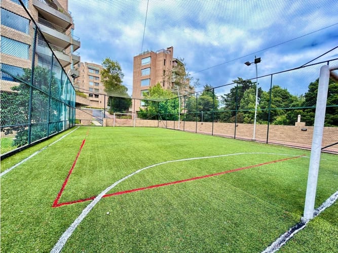 Apartamento de 3 alcobas en arriendo en Cerros De Niza, Bogotá, 192 m² · foto 24 de 24