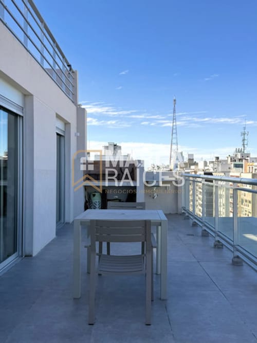 Alquiler Penthouse Con Amplia Terraza con o sin muebles En Cordón Montevideo · Foto 3