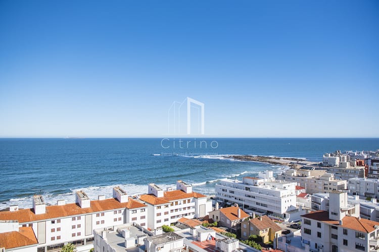 Departamento de 1 dormitorio y medio en venta en Peninsula, vista al mar.