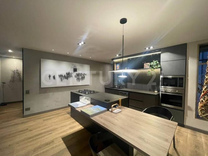 Apartamento de 3 alcobas en venta en El Poblado, Medellín, 135 m² · foto 3 de 22