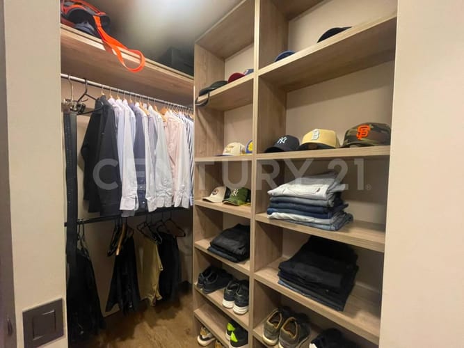 Apartamento de 3 alcobas en venta en El Poblado, Medellín, 135 m² · foto 13 de 22