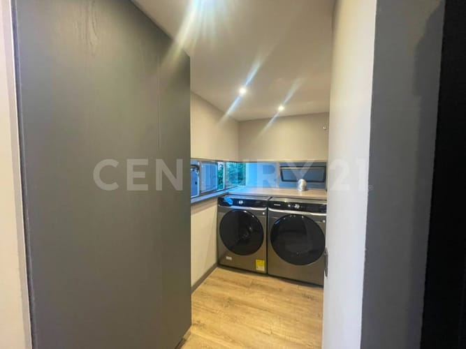 Apartamento de 3 alcobas en venta en El Poblado, Medellín, 135 m² · foto 20 de 22