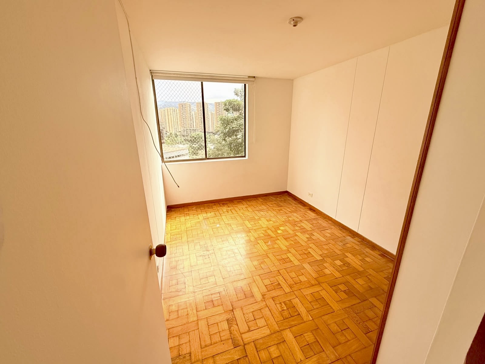 Apartamento en venta en El Poblado, Medellín · foto 4 de 16