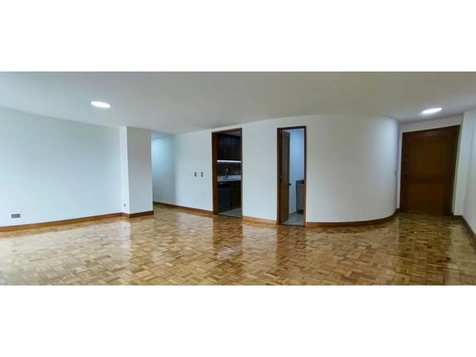 Apartamento en venta en Las Lomas No.1, Medellín · foto 5 de 21
