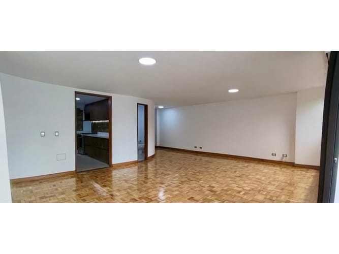 Apartamento en venta en Las Lomas No.1, Medellín · foto 6 de 21