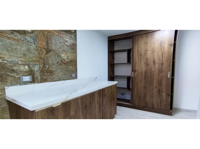 Apartamento en venta en Las Lomas No.1, Medellín · foto 10 de 21