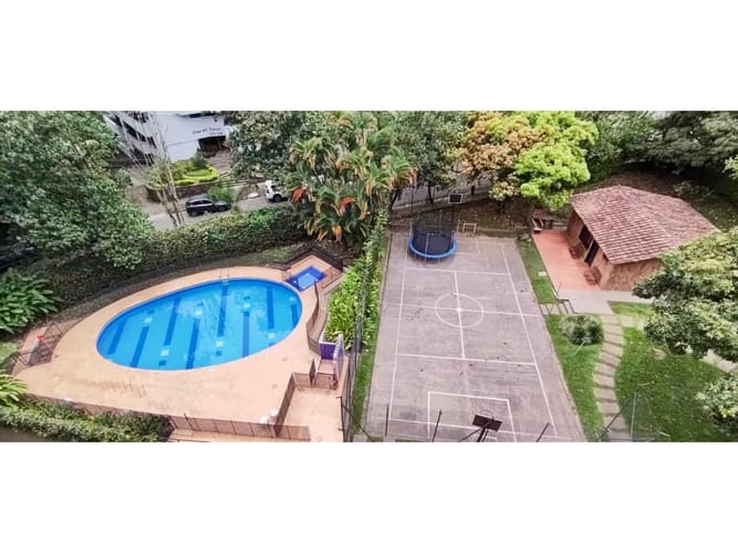 Apartamento en venta en Las Lomas No.1, Medellín · foto 12 de 21