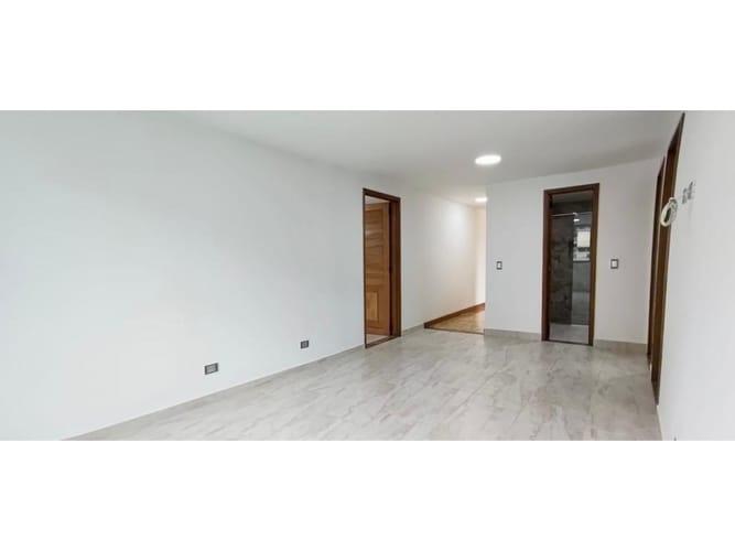 Apartamento en venta en Las Lomas No.1, Medellín · foto 14 de 21