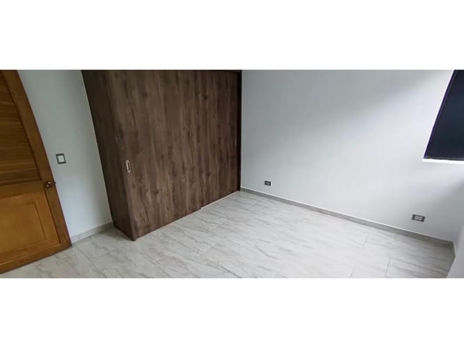 Apartamento en venta en Las Lomas No.1, Medellín · foto 17 de 21