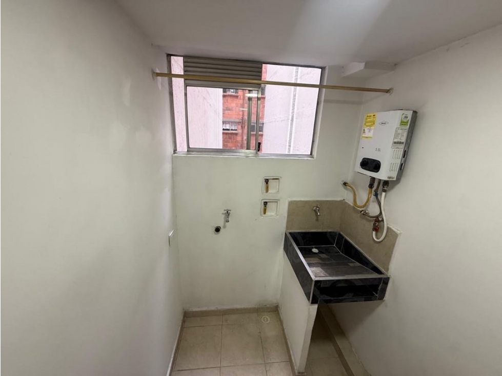 Apartamento en arriendo en Los Colores, Medellín · foto 16 de 16