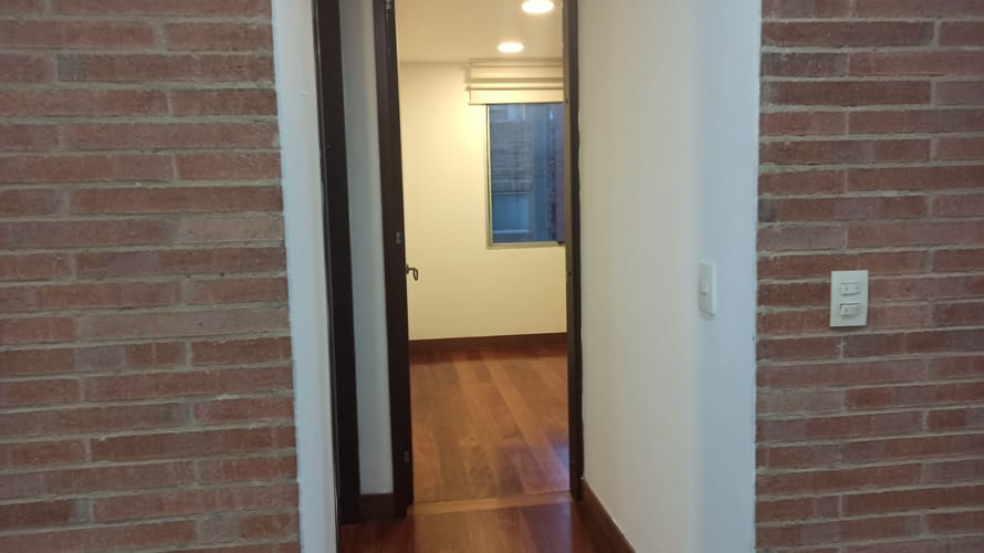 Apartamento de 2 alcobas en venta en Chicó Navarra, Bogotá, 83 m² · foto 9 de 21