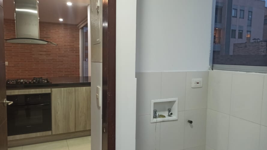 Apartamento de 2 alcobas en venta en Chicó Navarra, Bogotá, 83 m² · foto 20 de 21