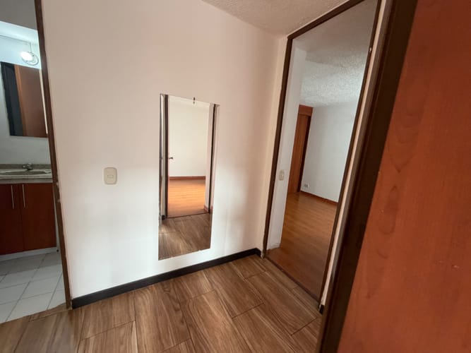 Apartamento de 3 alcobas en venta en Engativá, Bogotá, 66 m² · foto 8 de 16