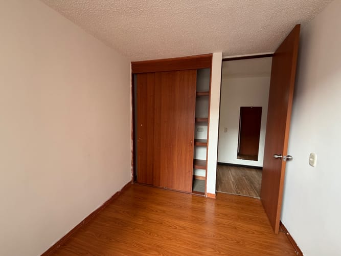 Apartamento de 3 alcobas en venta en Engativá, Bogotá, 66 m² · foto 6 de 16